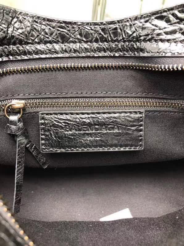 BALENCIAG巴黎世家 歐洲水貨 Balenciaga city小黑釘 限量 爆裂紋羊皮黑白塗鴉 可手提單肩斜跨  BL1043